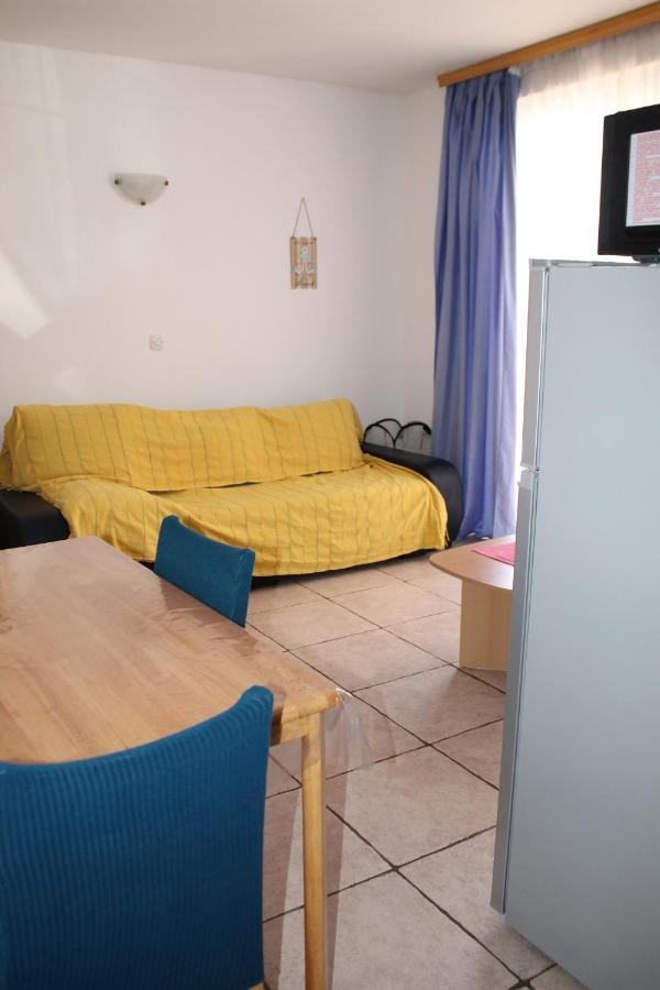Apartments Neno Pula Exterior foto