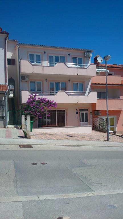Apartments Neno Pula Exterior foto